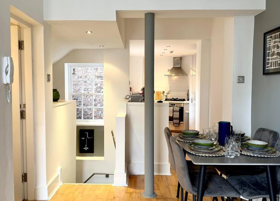 The Quirky Quarter- 2Bedrooms Apartment Ливърпул Екстериор снимка