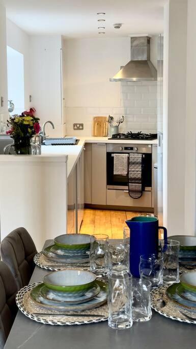 The Quirky Quarter- 2Bedrooms Apartment Ливърпул Екстериор снимка